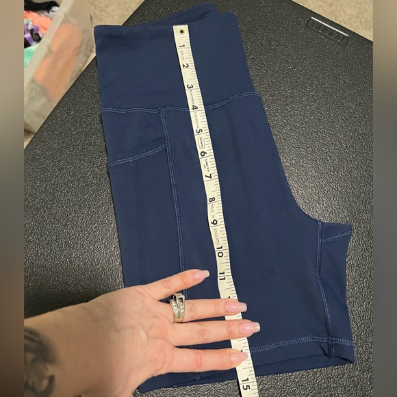 NWOT SHAPERX Active Women's Short. High Waisted Dry-Fit Short with Side Pockets. - Picture 13 of 14